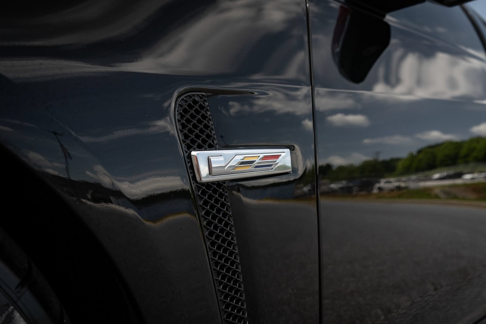 Used 2018 Cadillac CTS V RWD image 14