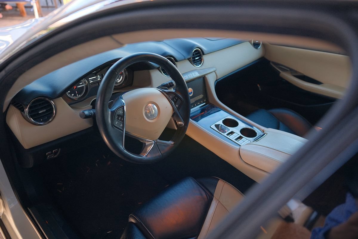 Used 2012 Fisker Karma EcoSport RWD image 10