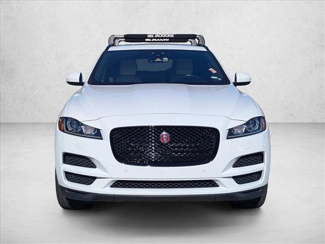 Used 2017 Jaguar F-PACE Prestige image 2