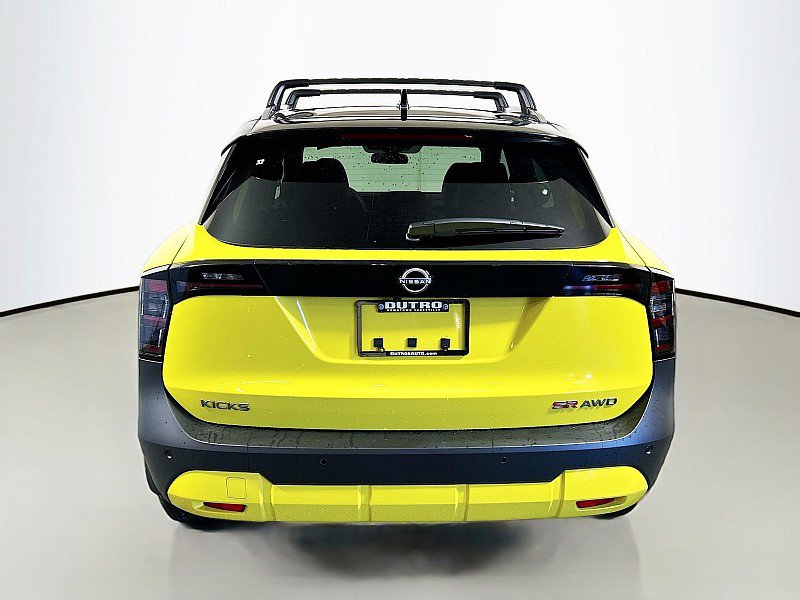 New 2026 Nissan Kicks SR image 6