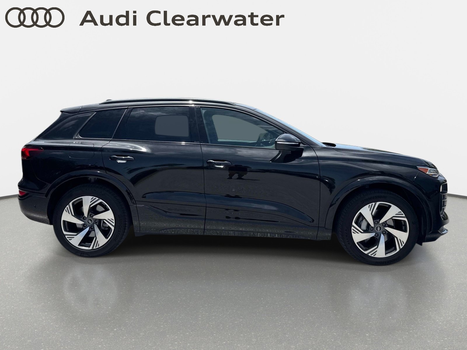 Certified 2025 Audi Q6 e-tron Prestige w/ 20" Wheel Package AWD/4WD image 5