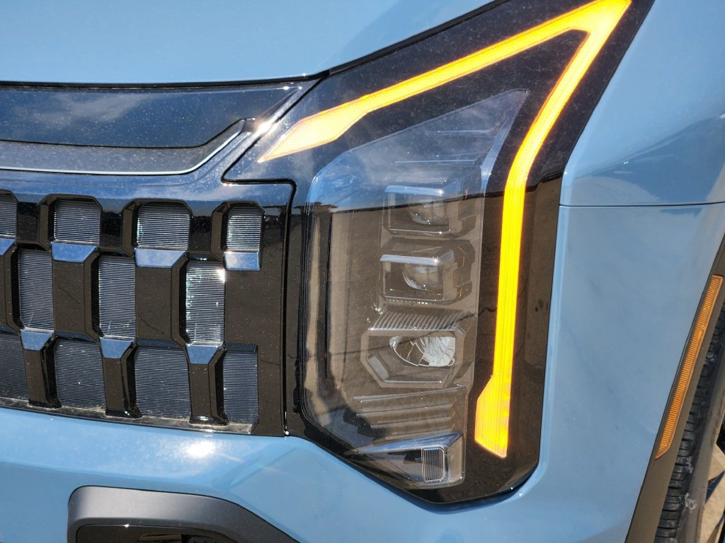 New 2027 Kia Sportage X-Line AWD/4WD image 12