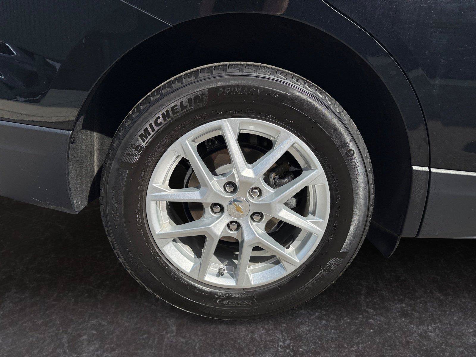 Used 2024 Chevrolet Equinox LT FWD image 28