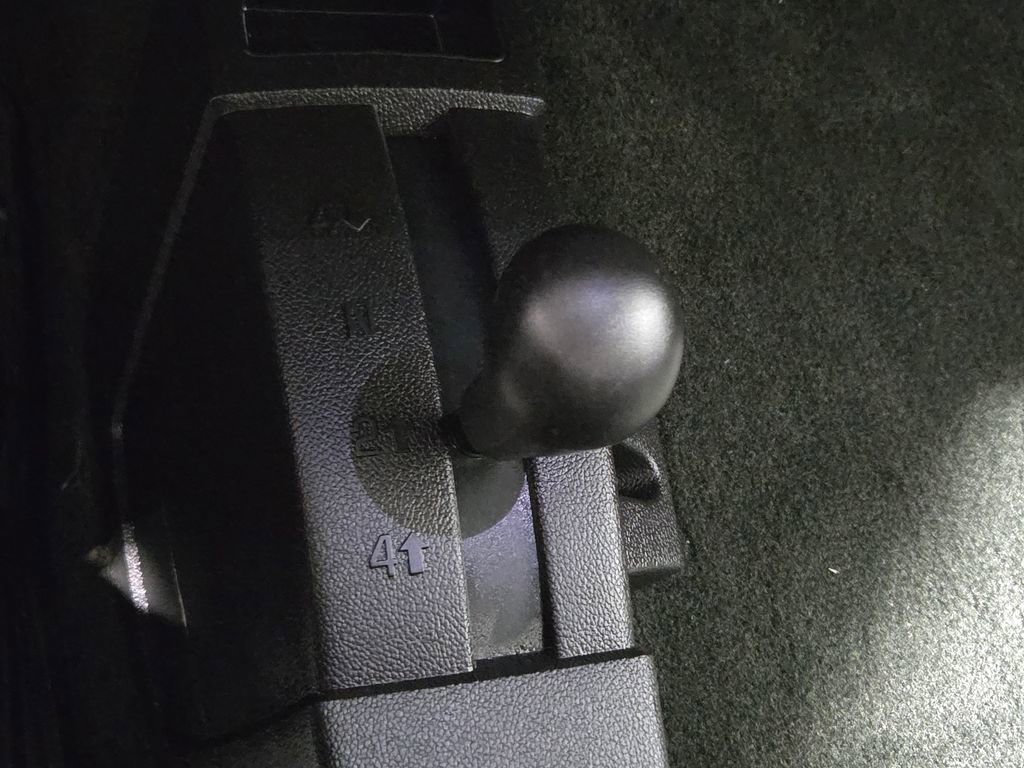 Used 2018 Chevrolet Silverado 1500 Custom w/ Custom Value Package image 23