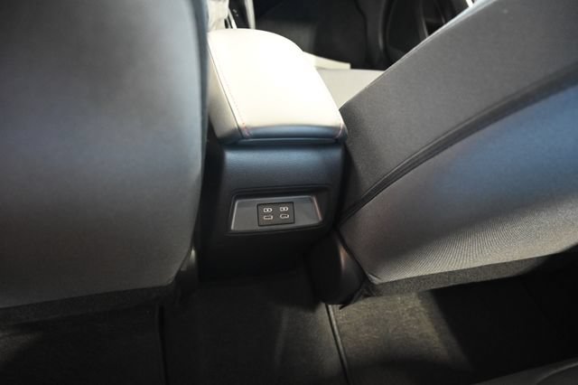 Used 2023 Toyota Corolla SE w/ SE Premium Package FWD image 29