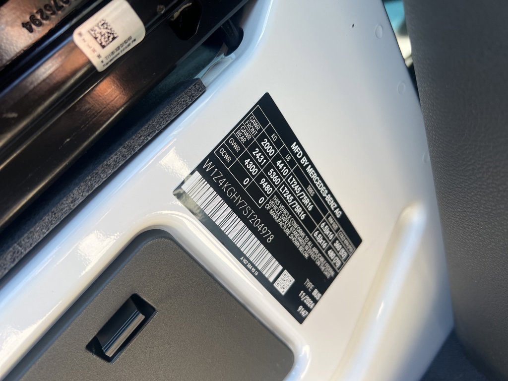 Used 2025 Mercedes-Benz Sprinter 2500 image 32