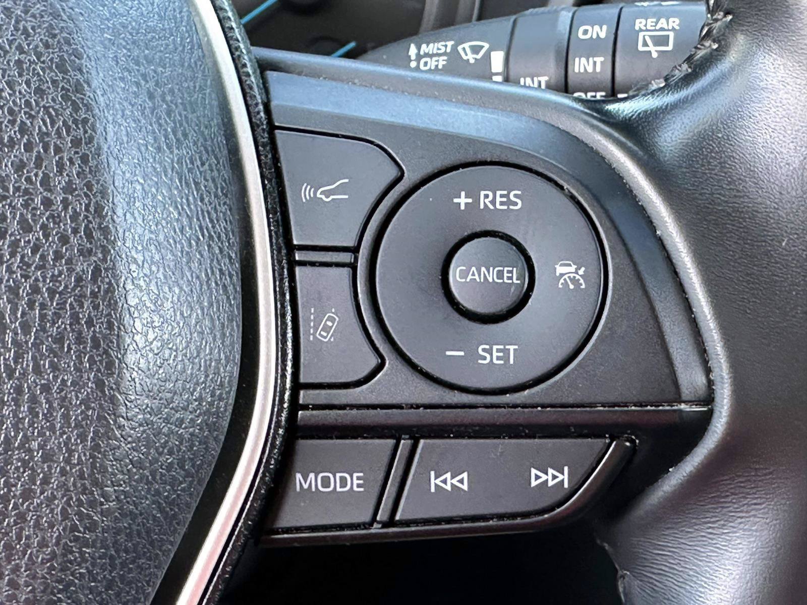 Certified 2023 Toyota Venza LE AWD/4WD image 20