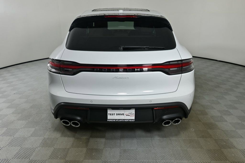 Certified 2025 Porsche Macan image 29