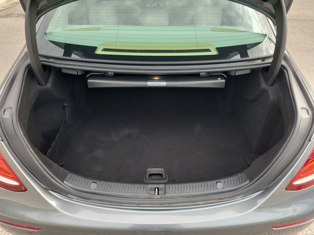 Used 2017 Mercedes-Benz E 300 image 17