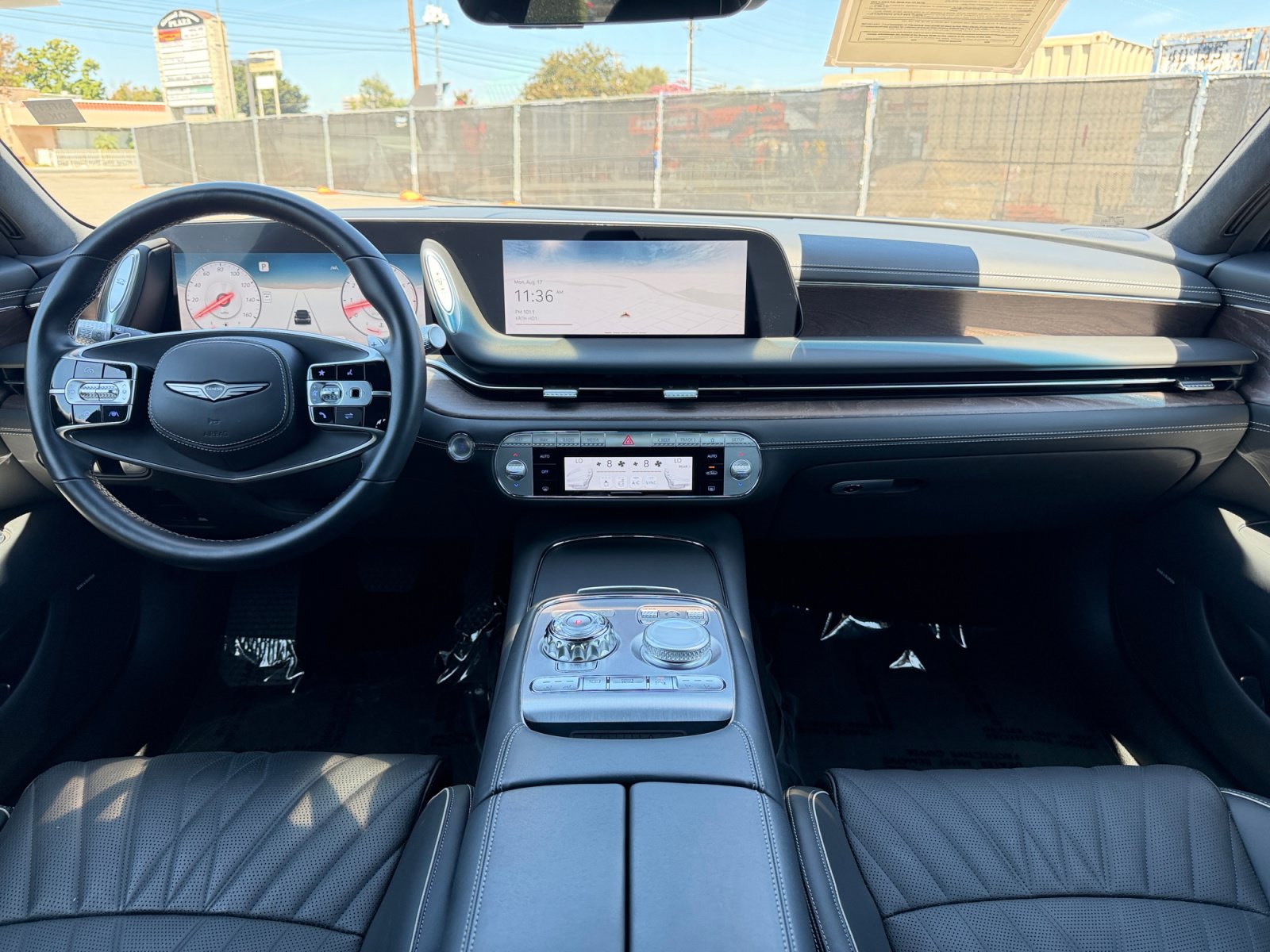 Used 2025 Genesis G90 3.5T AWD/4WD image 16