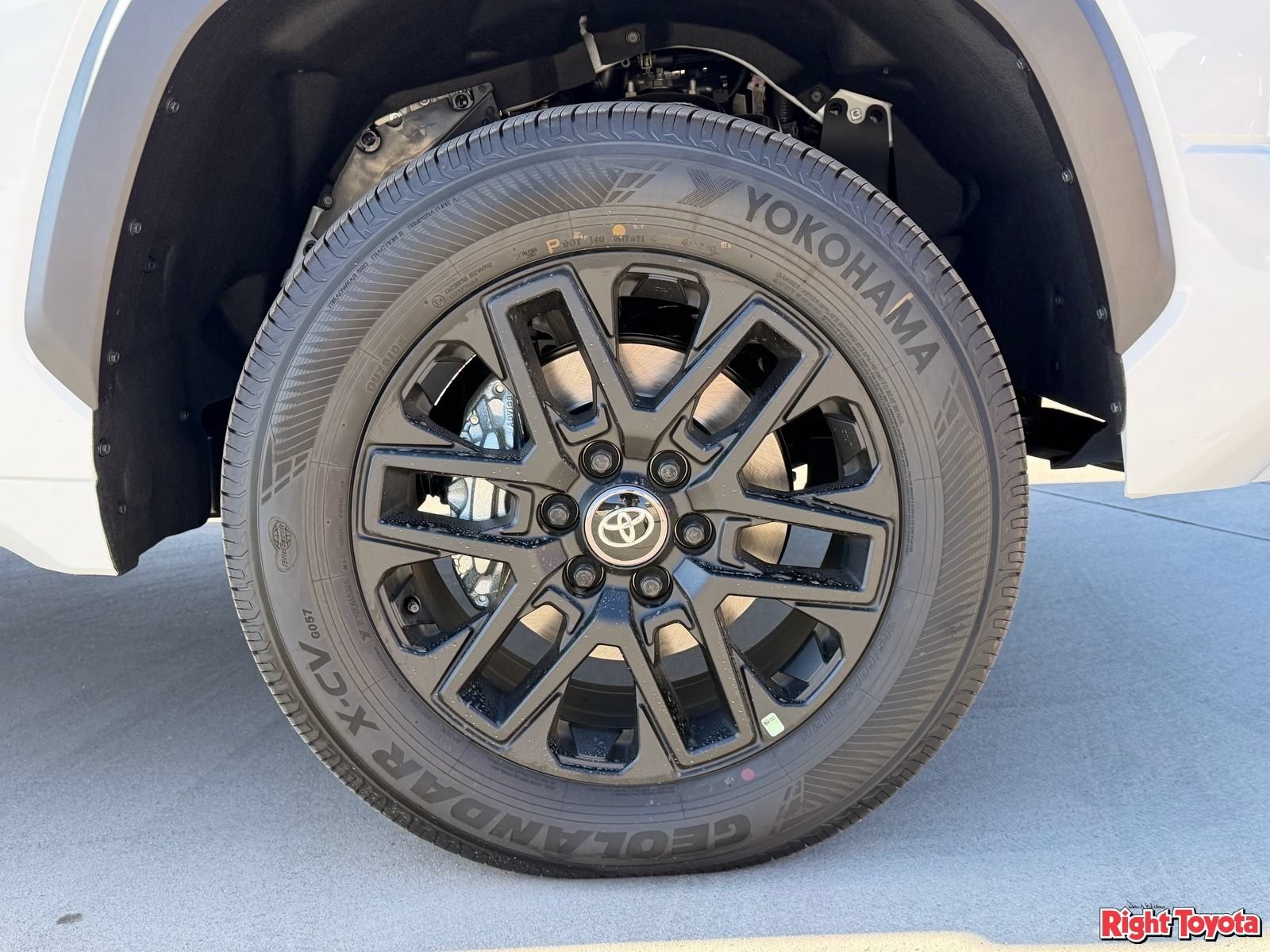 New 2026 Toyota Tundra Limited AWD/4WD image 11