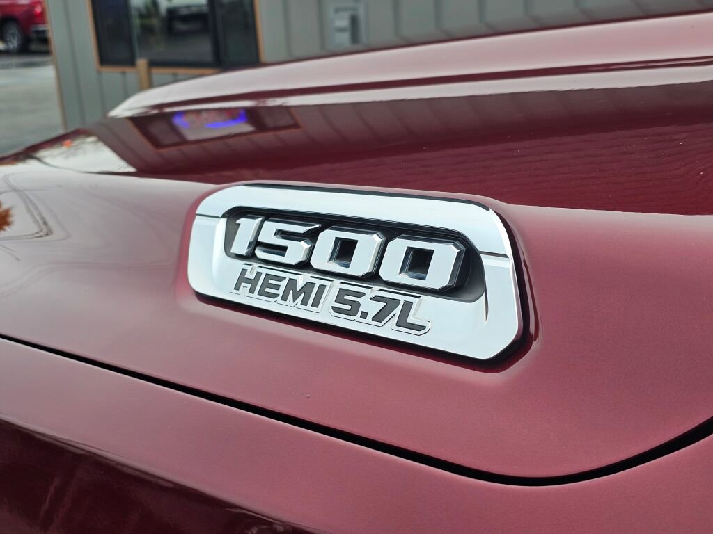 Used 2019 RAM 1500 Laramie Longhorn image 11