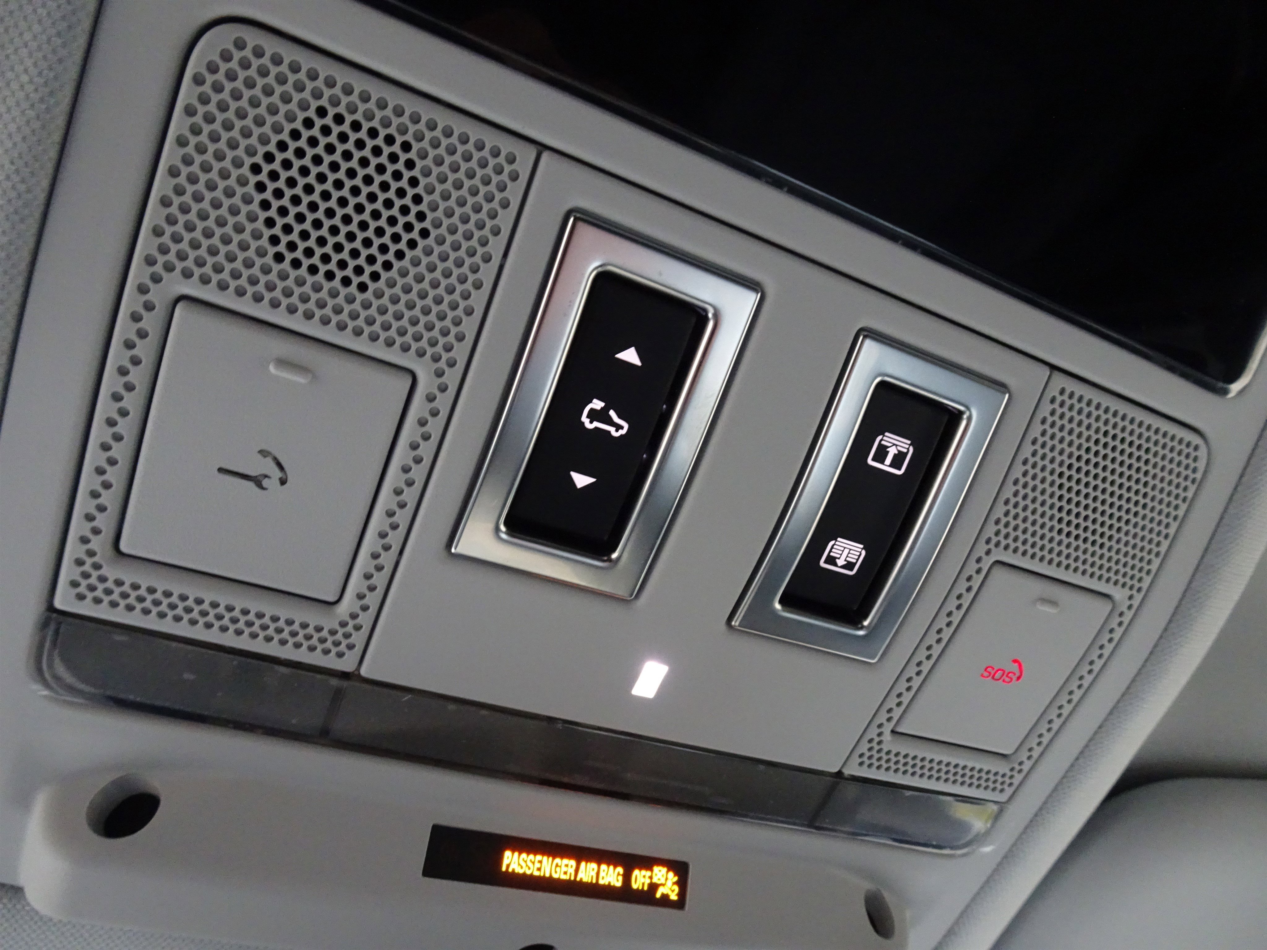 New 2026 Land Rover Defender 110 S image 22