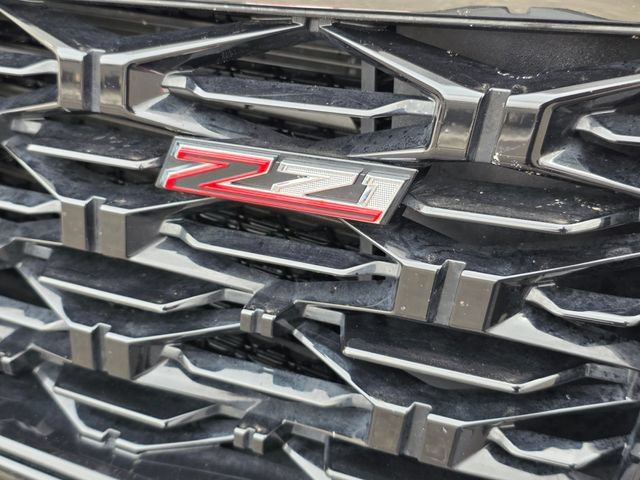 Used 2025 Chevrolet Traverse Z71 AWD/4WD image 14