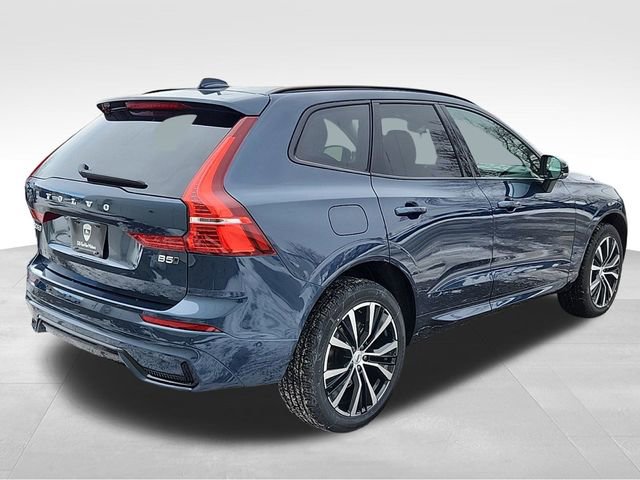Certified 2025 Volvo XC60 B5 Plus w/ Climate Package image 3