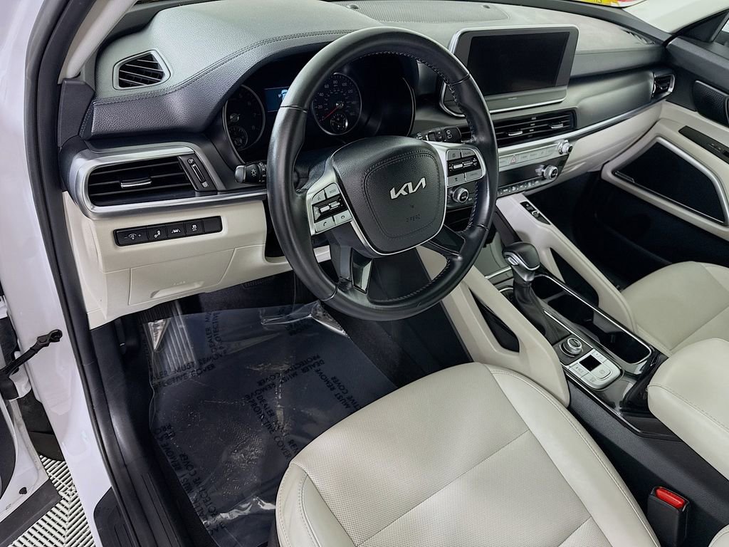 Used 2022 Kia Telluride S image 21