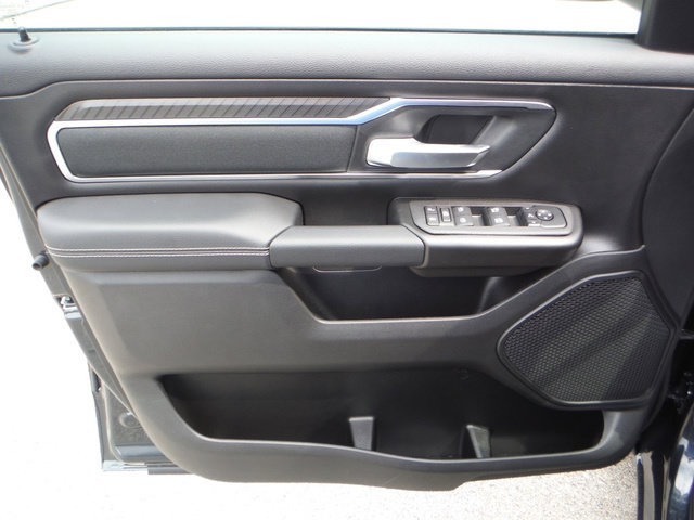 New 2027 RAM 1500 4x4 Crew Cab image 19
