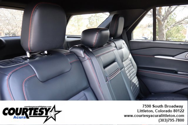 Used 2025 Ford Explorer ST-Line w/ Premium Package image 28