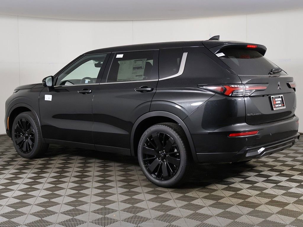 New 2026 Mitsubishi Outlander LE FWD image 9