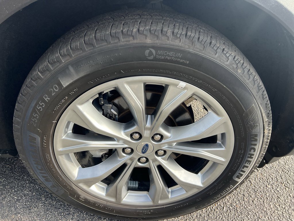 Used 2024 Ford Explorer Limited image 19