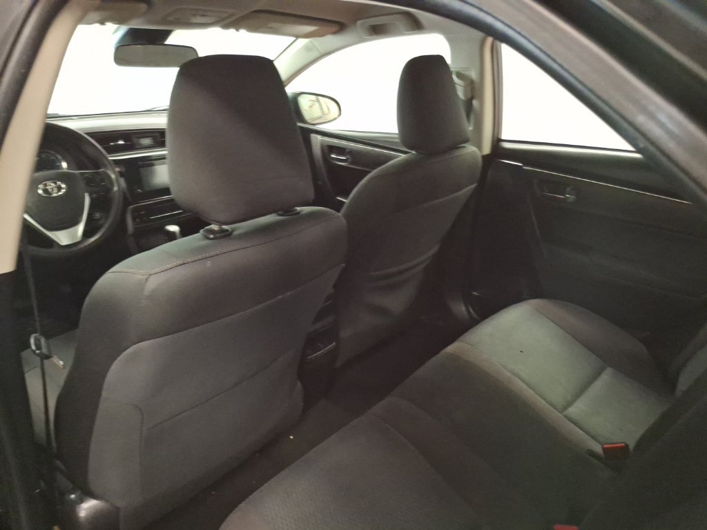 Used 2018 Toyota Corolla LE FWD image 13