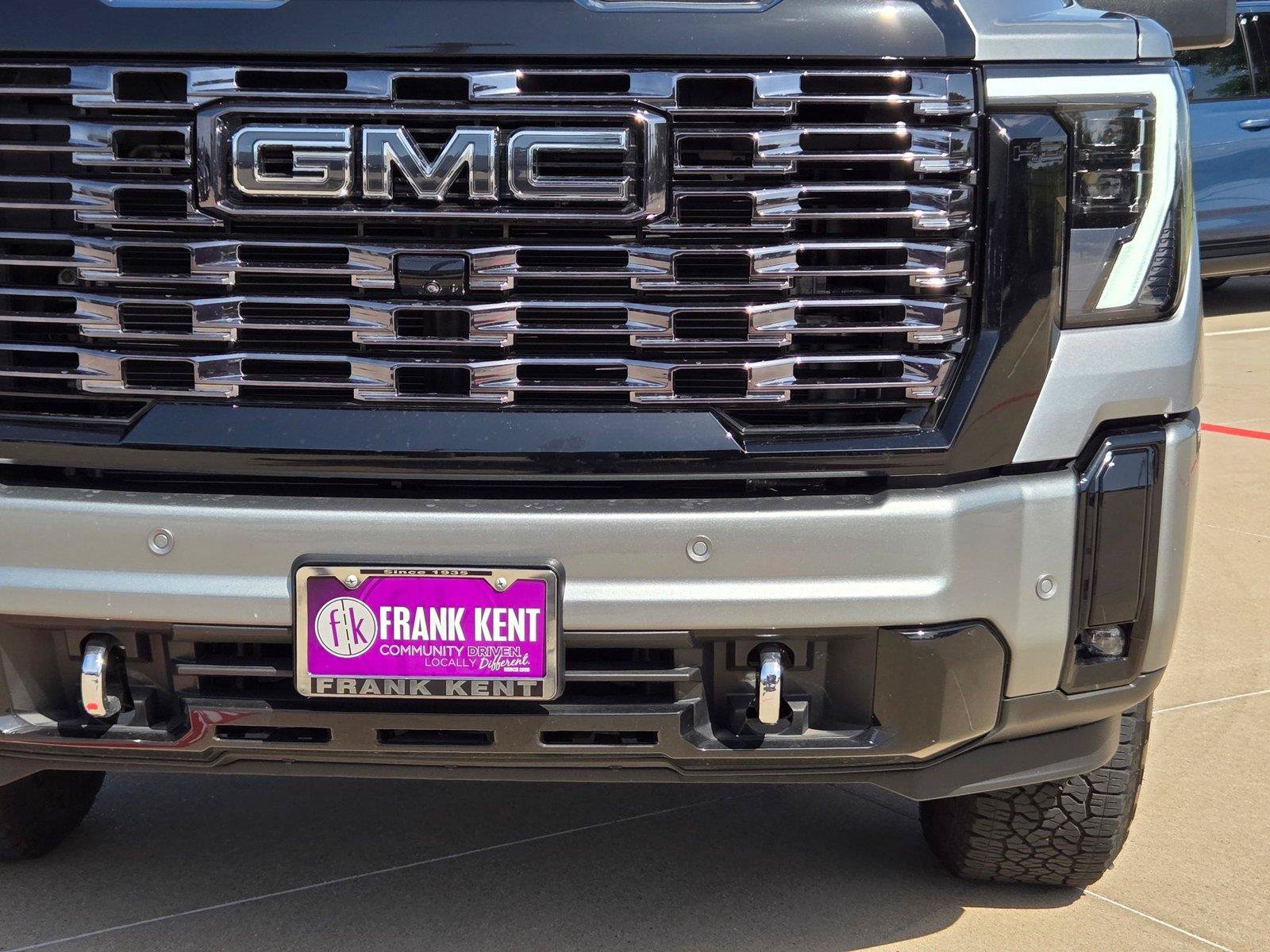 Used 2025 GMC Sierra 2500 Denali Ultimate AWD/4WD image 6