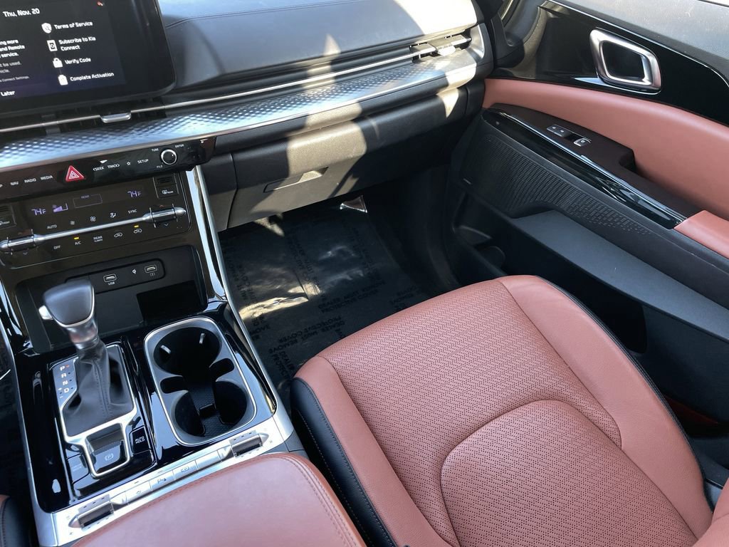 Certified 2024 Kia Carnival SX Prestige image 15