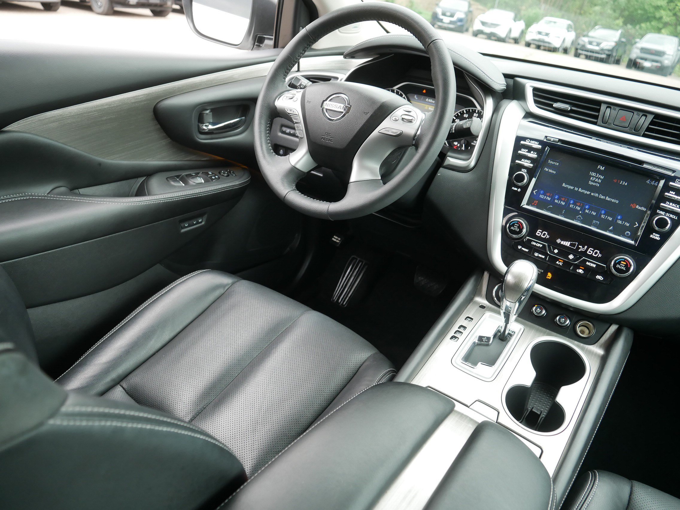 Certified 2017 Nissan Murano Platinum w/ Platinum Technology Package AWD/4WD image 9