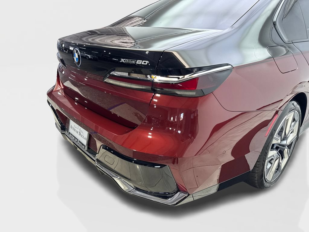 Used 2023 BMW i7 xDrive60 AWD/4WD image 18