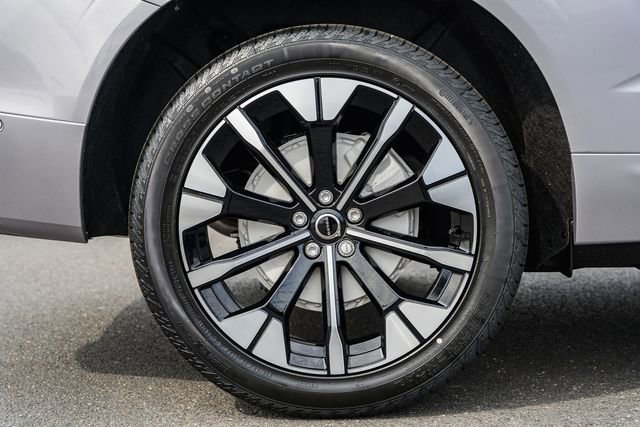 New 2026 Volvo XC60 B5 Plus w/ Protection Package Premier image 19