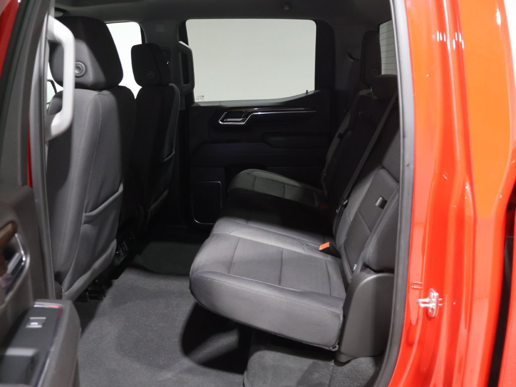 Used 2024 GMC Sierra 1500 Elevation w/ LPO, Elevation Black Package AWD/4WD image 18