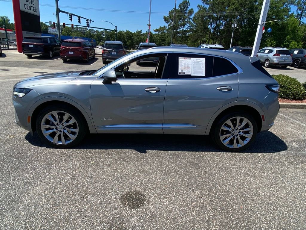 Used 2024 Toyota Corolla Cross AWD Hybrid image 4
