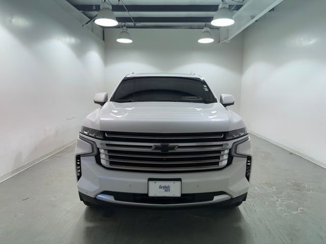 Used 2024 Chevrolet Suburban High Country image 2