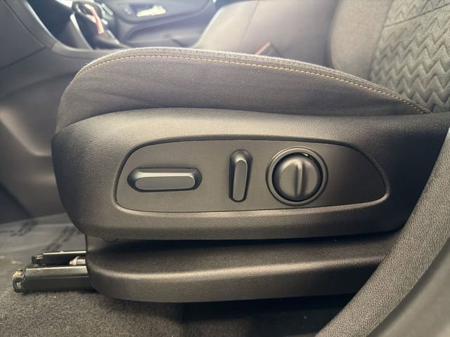 Certified 2024 Chevrolet Equinox LT w/ LPO, Floor Liner Package image 22