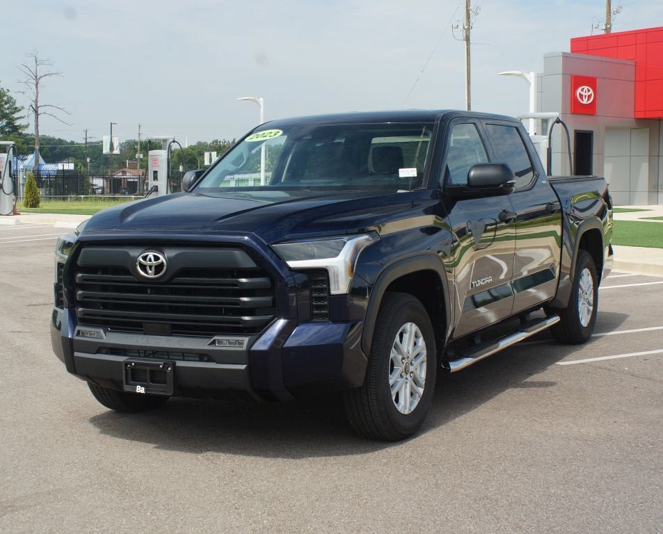 Used 2023 Toyota Tundra SR5 w/ SR5 Convenience Package RWD image 23