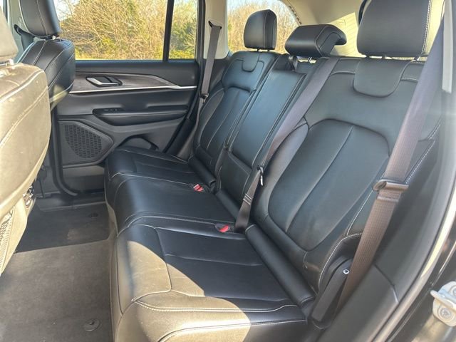 Used 2024 Jeep Grand Cherokee Limited image 27