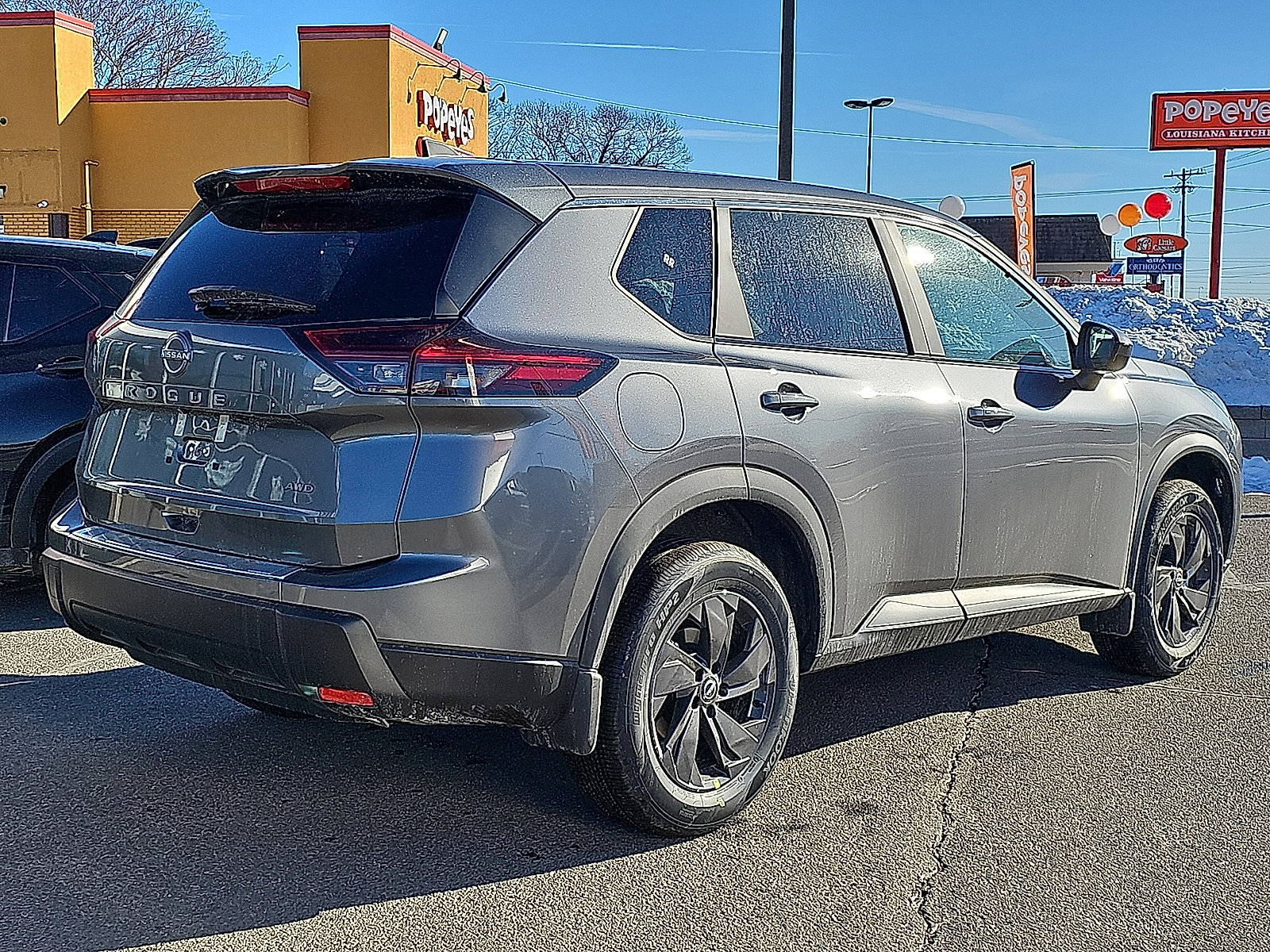 New 2026 Nissan Rogue SV w/ Cold Weather Package AWD/4WD image 4