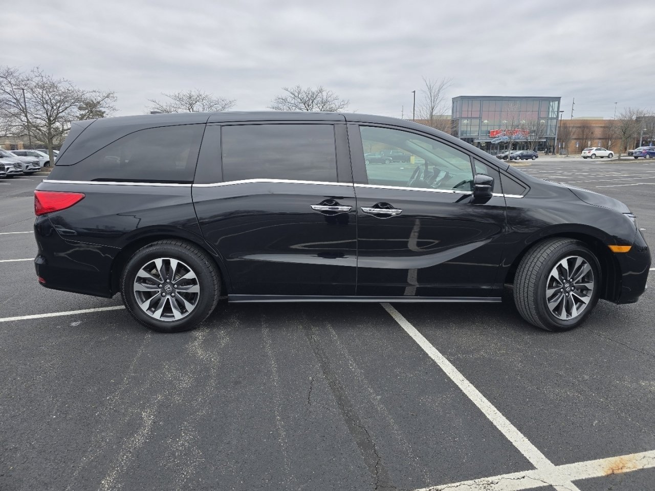 Certified 2024 Honda Odyssey EX-L image 17