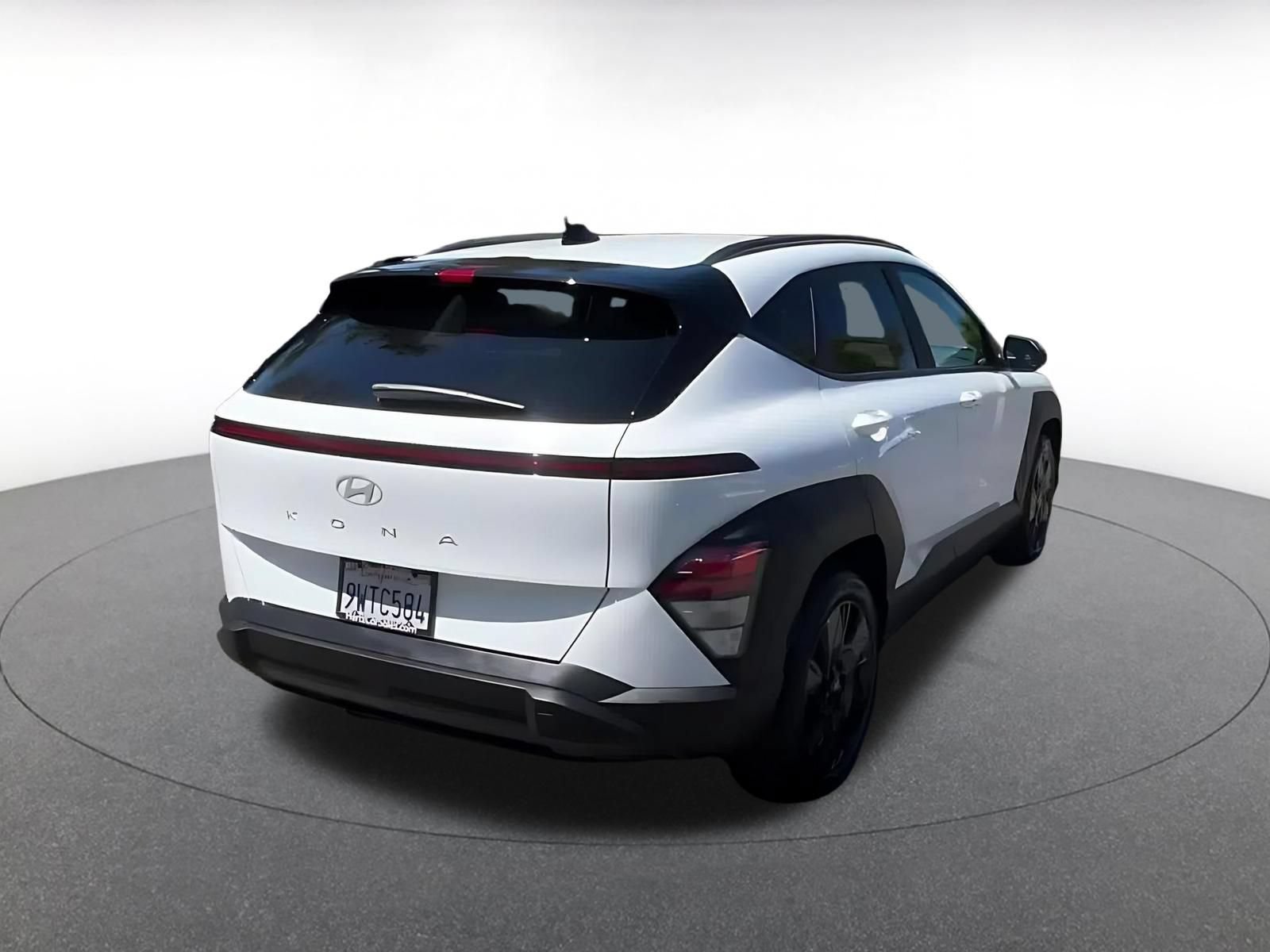 Used 2026 Hyundai Kona SEL Sport FWD image 14