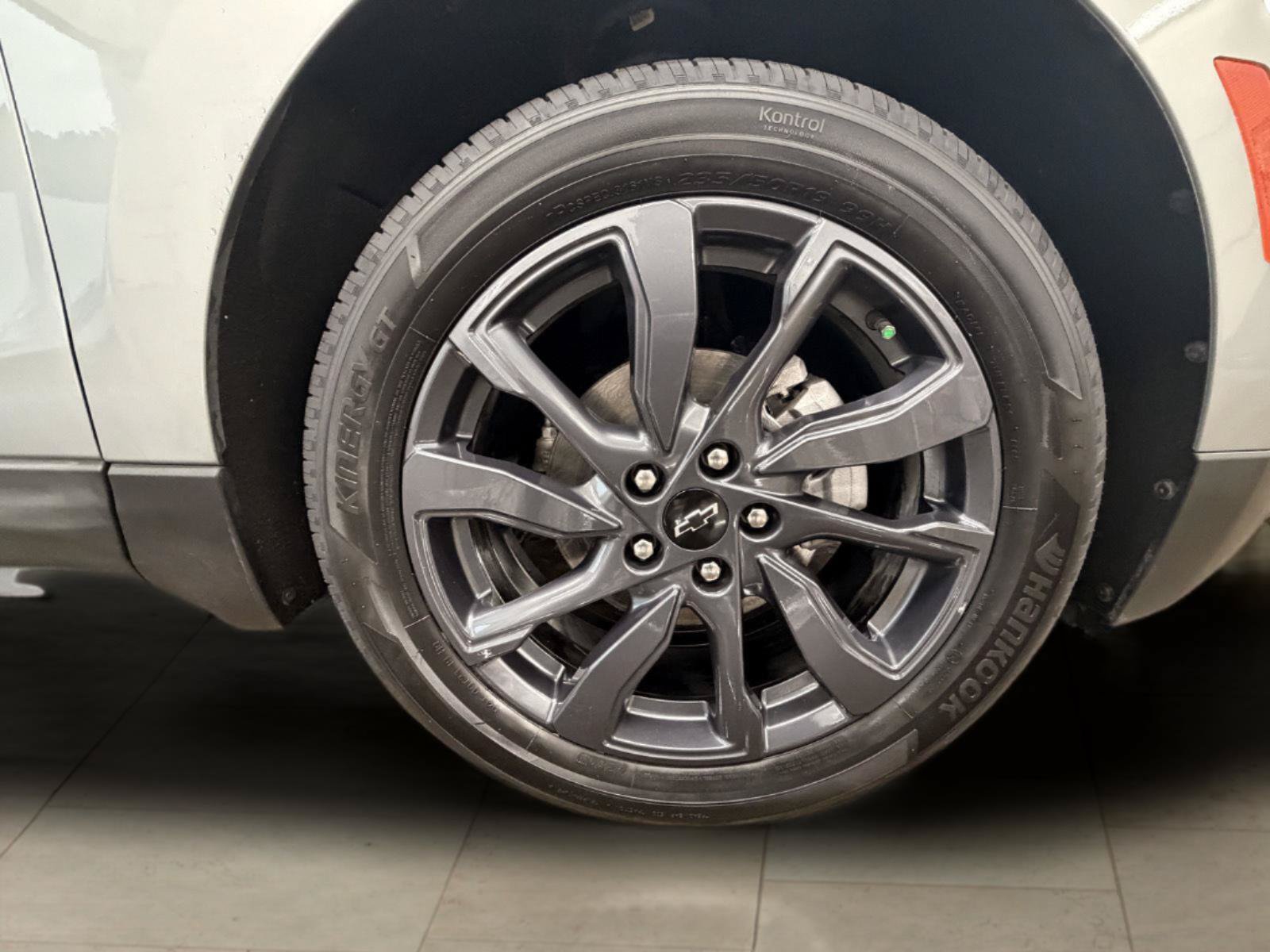 Used 2024 Chevrolet Equinox RS w/ RS Leather Package FWD image 14