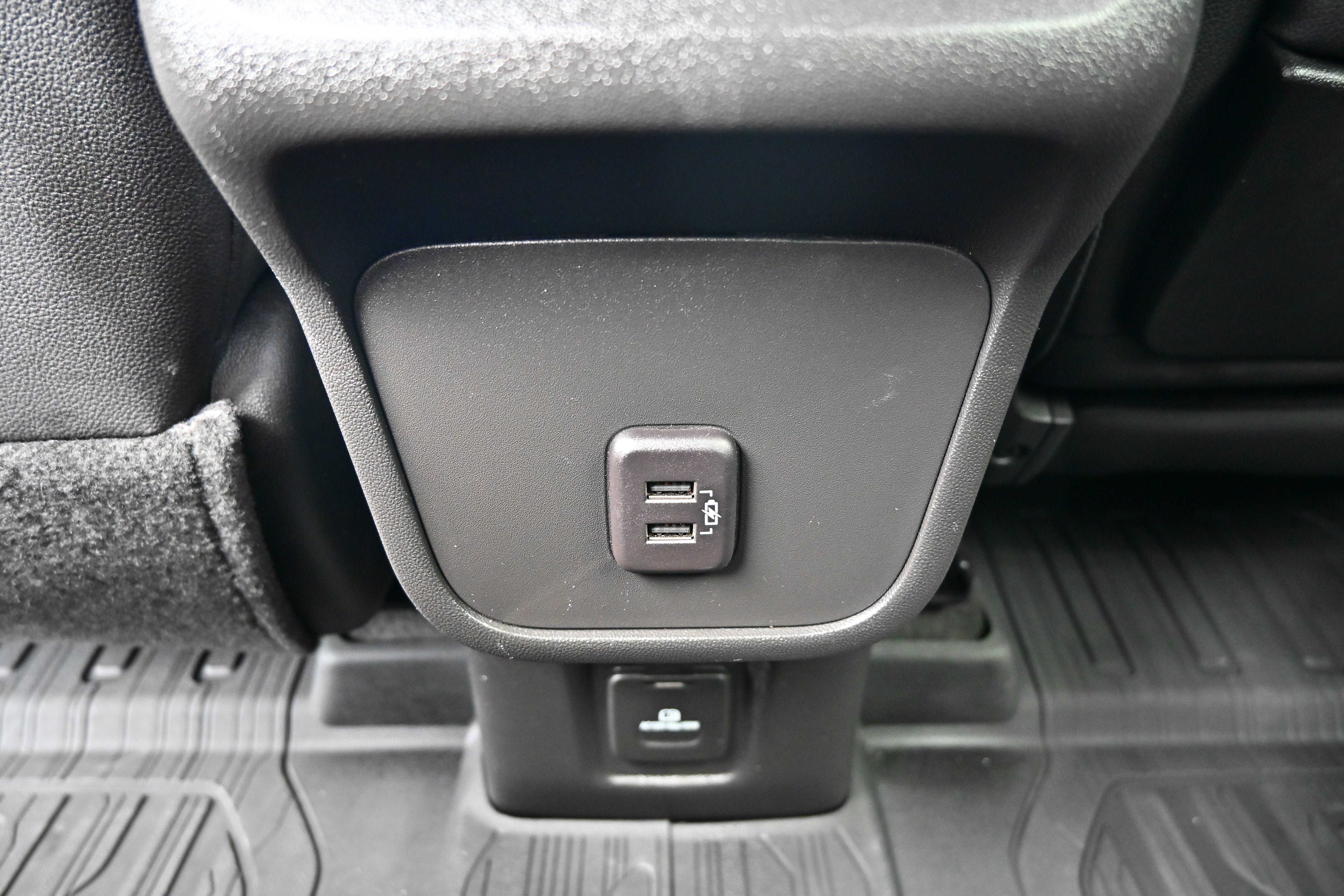 Used 2023 GMC Terrain Denali w/ LPO, Floor Liner Package AWD/4WD image 15
