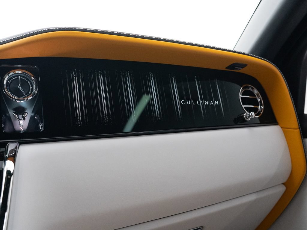 Certified 2026 Rolls-Royce Cullinan w/ Interior Detailing Package AWD/4WD image 48