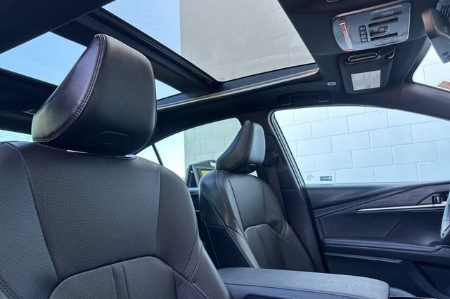 Used 2025 Toyota Camry XSE FWD image 13