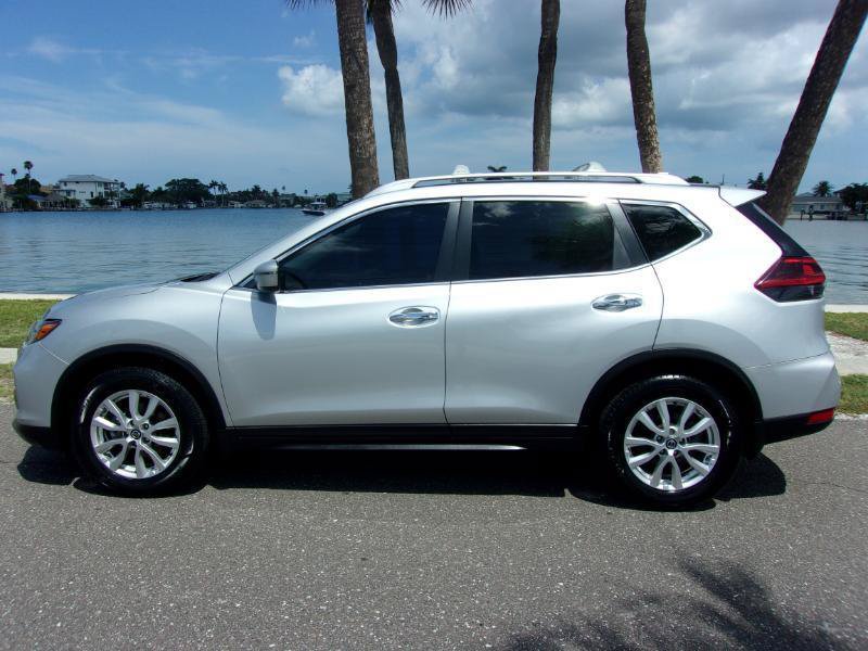 Used 2019 Nissan Rogue S w/ Special Edition Package FWD image 4