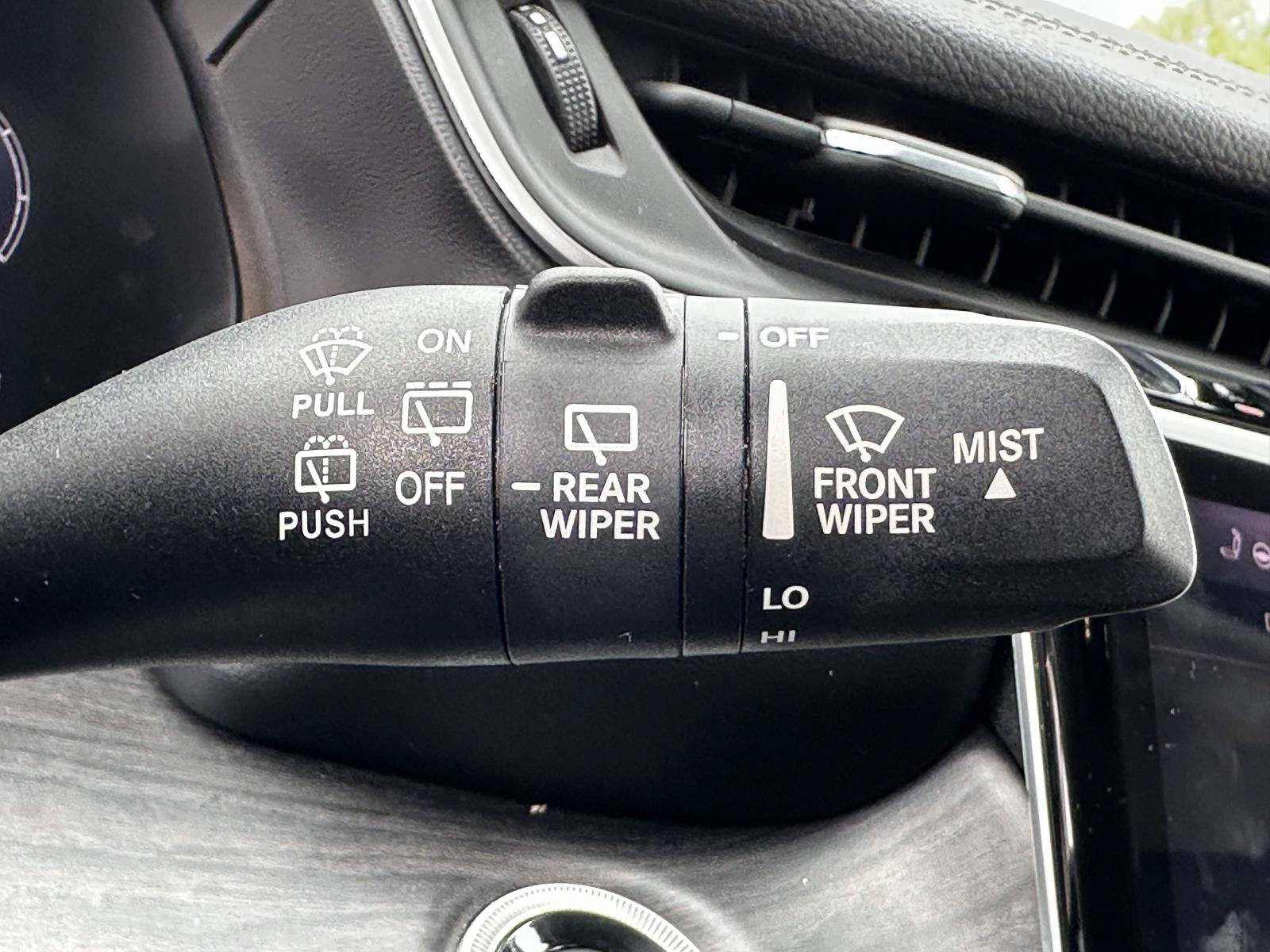 Used 2021 Jeep Grand Cherokee L Limited AWD/4WD image 18