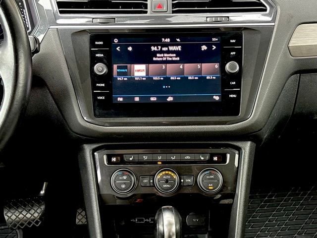 Used 2019 Volkswagen Tiguan SEL FWD image 28
