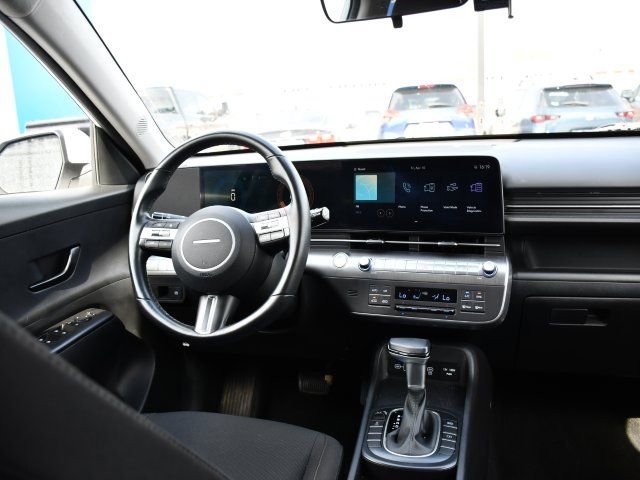 Used 2024 Hyundai Kona SEL image 17
