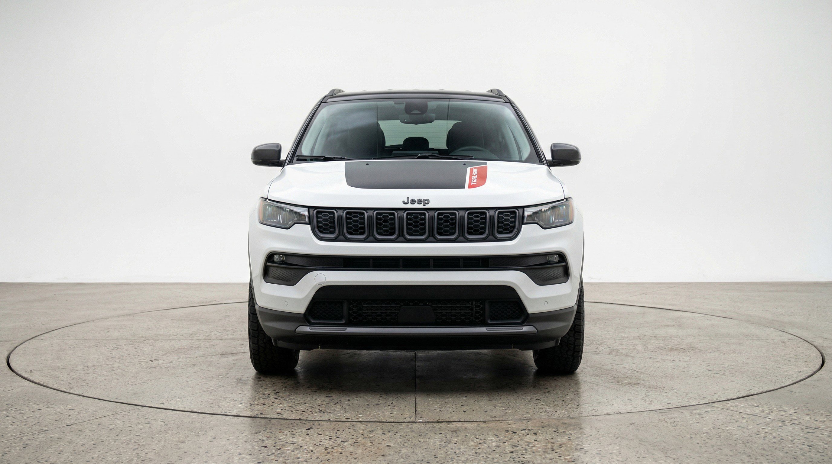 Used 2025 Jeep Compass Trailhawk image 2