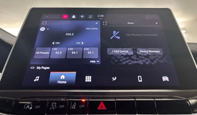 Used 2024 Jeep Compass Latitude image 28