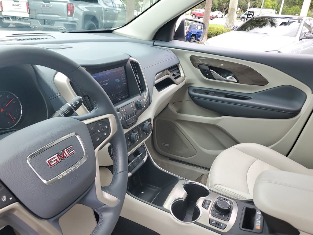 Certified 2023 GMC Terrain Denali w/ Denali Premium Package AWD/4WD image 23